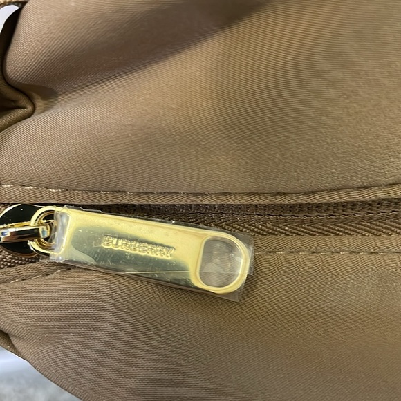 Brand new burberry - Picture 10 of 15